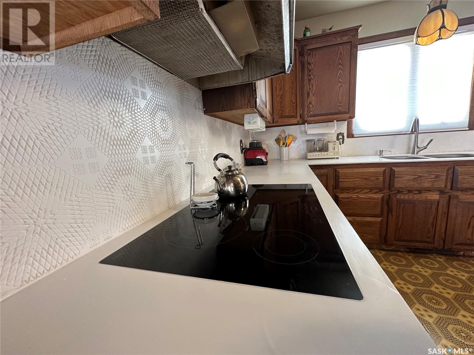 309 2Nd Avenue, Gerald, SK - Indoor Photo Showing Kitchen With Double Sink