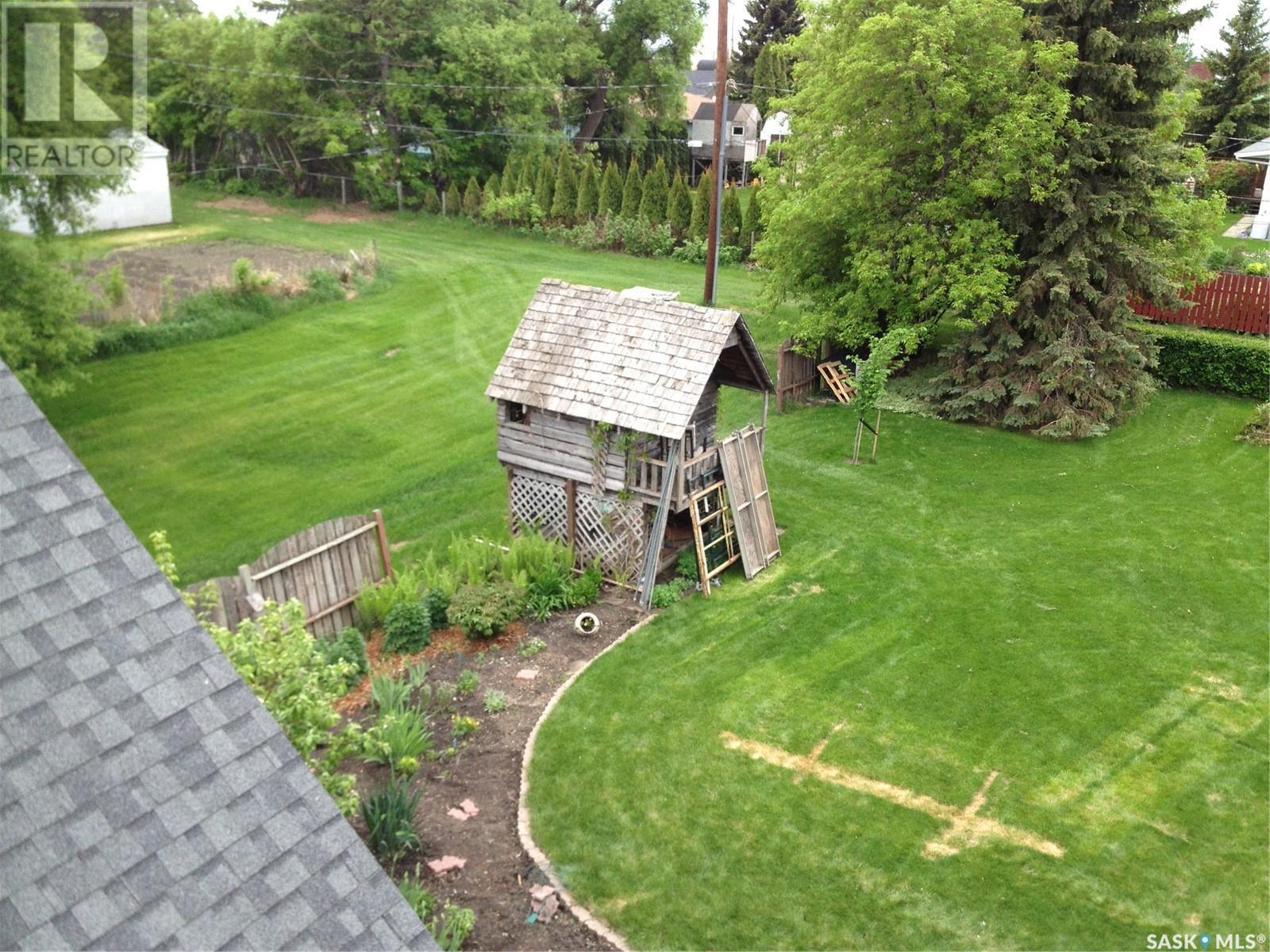 309 2Nd Avenue, Gerald, SK - Outdoor With Backyard