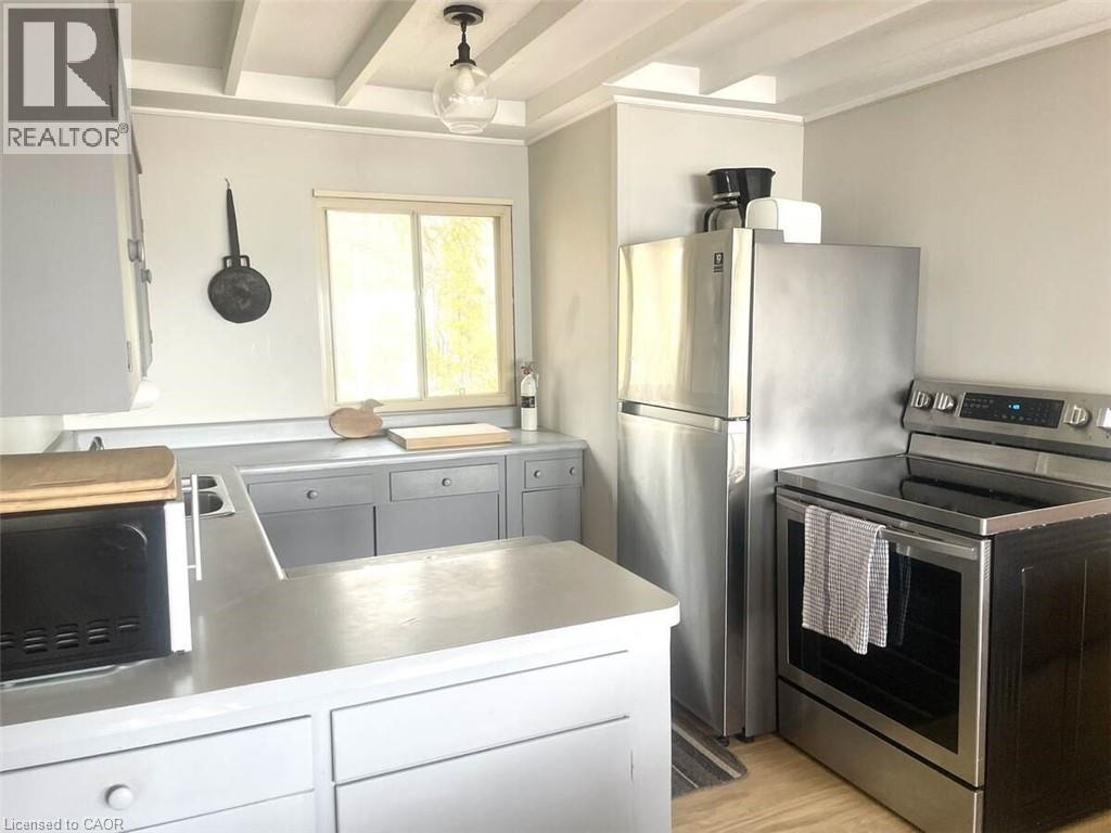 1536 Tiny Beaches Road N, Tiny, ON - Indoor Photo Showing Kitchen
