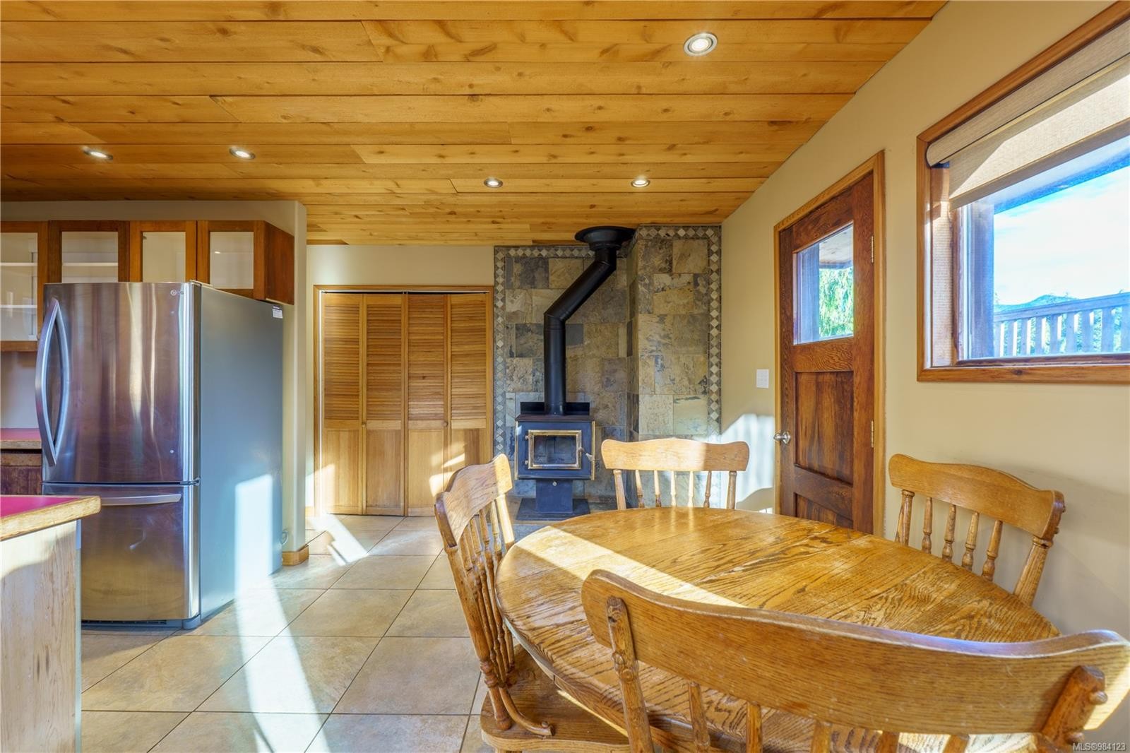 316 Leighton Way, Tofino, BC