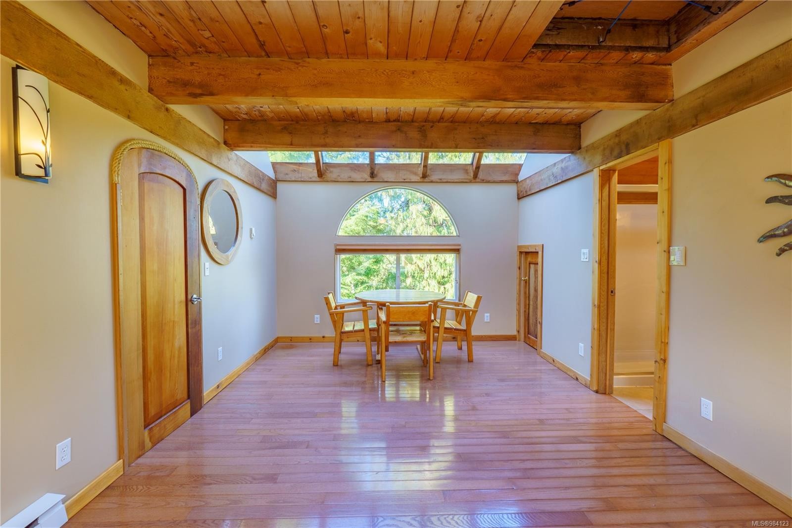 316 Leighton Way, Tofino, BC