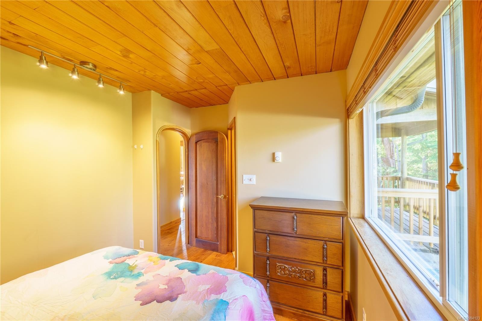 316 Leighton Way, Tofino, BC