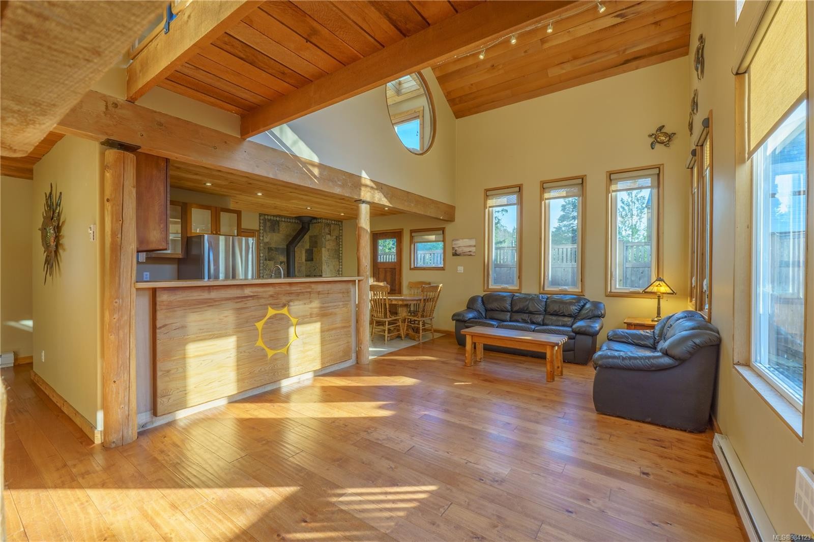 316 Leighton Way, Tofino, BC