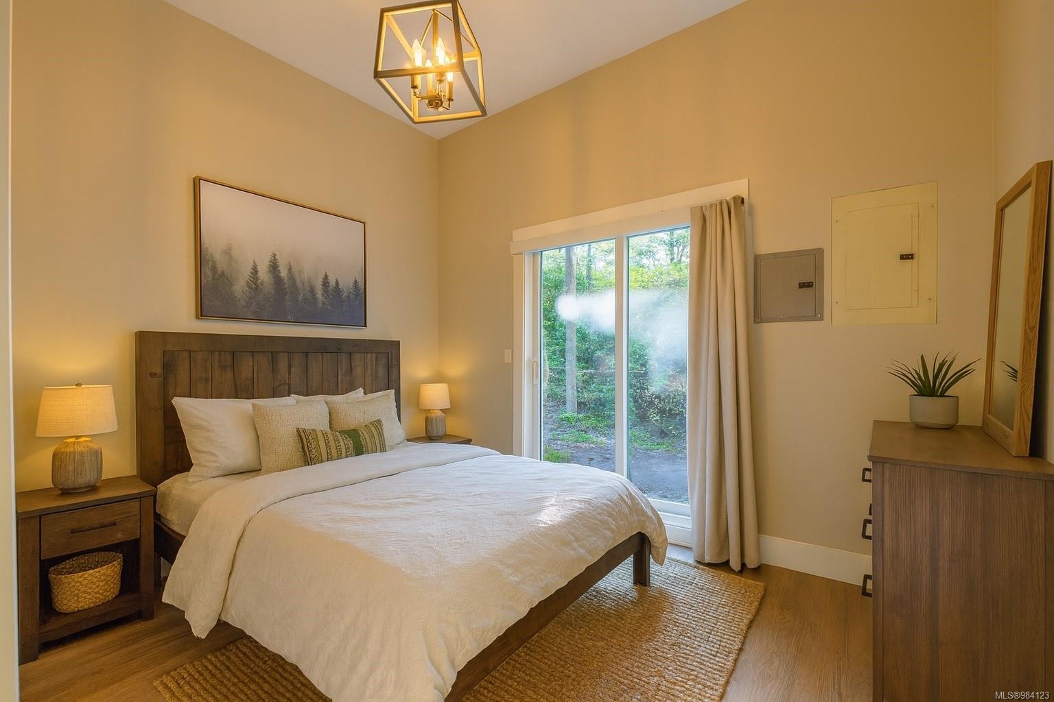 316 Leighton Way, Tofino, BC