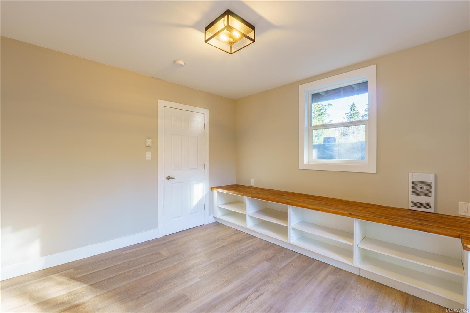 316 Leighton Way, Tofino, BC