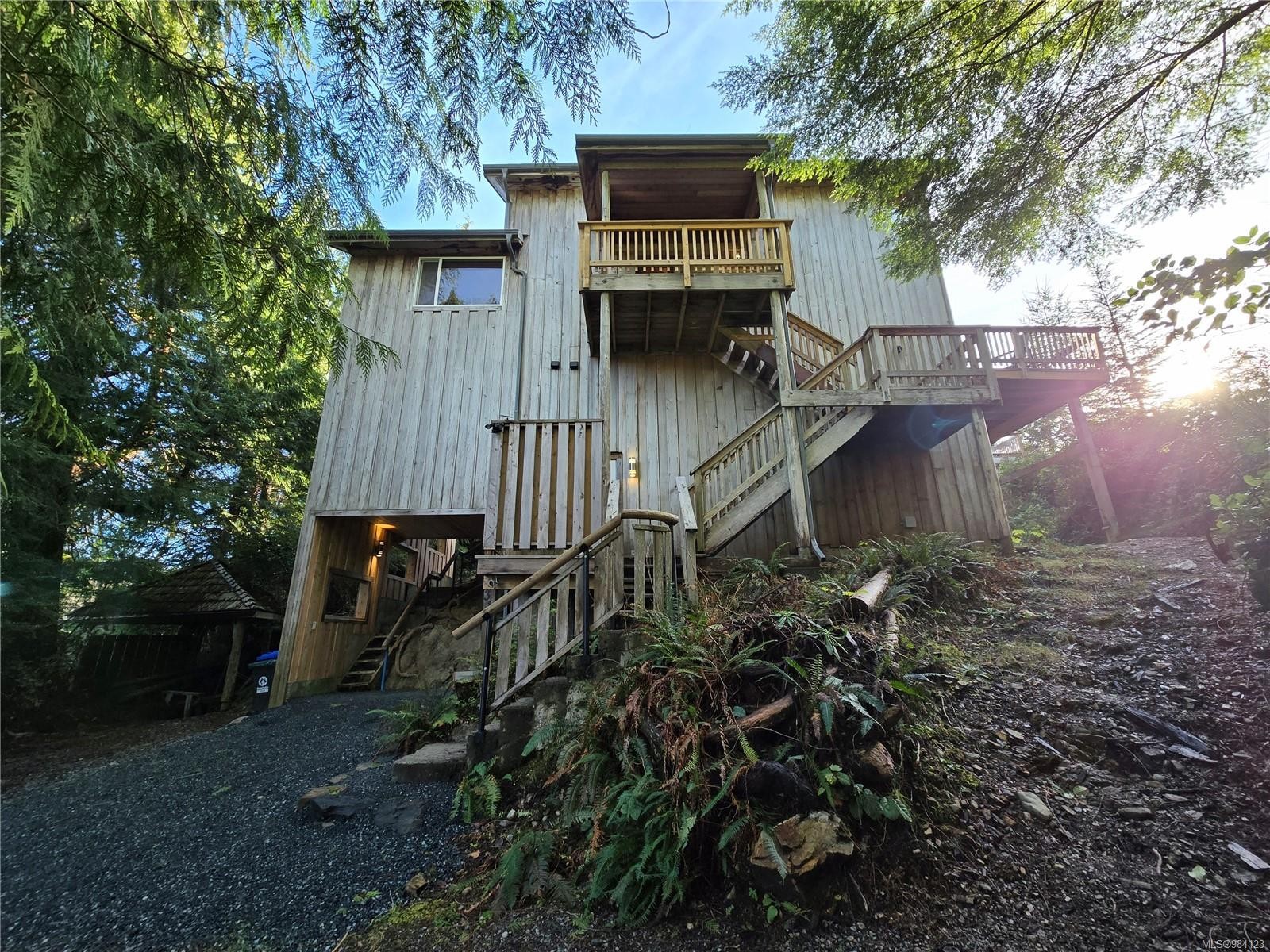 316 Leighton Way, Tofino, BC
