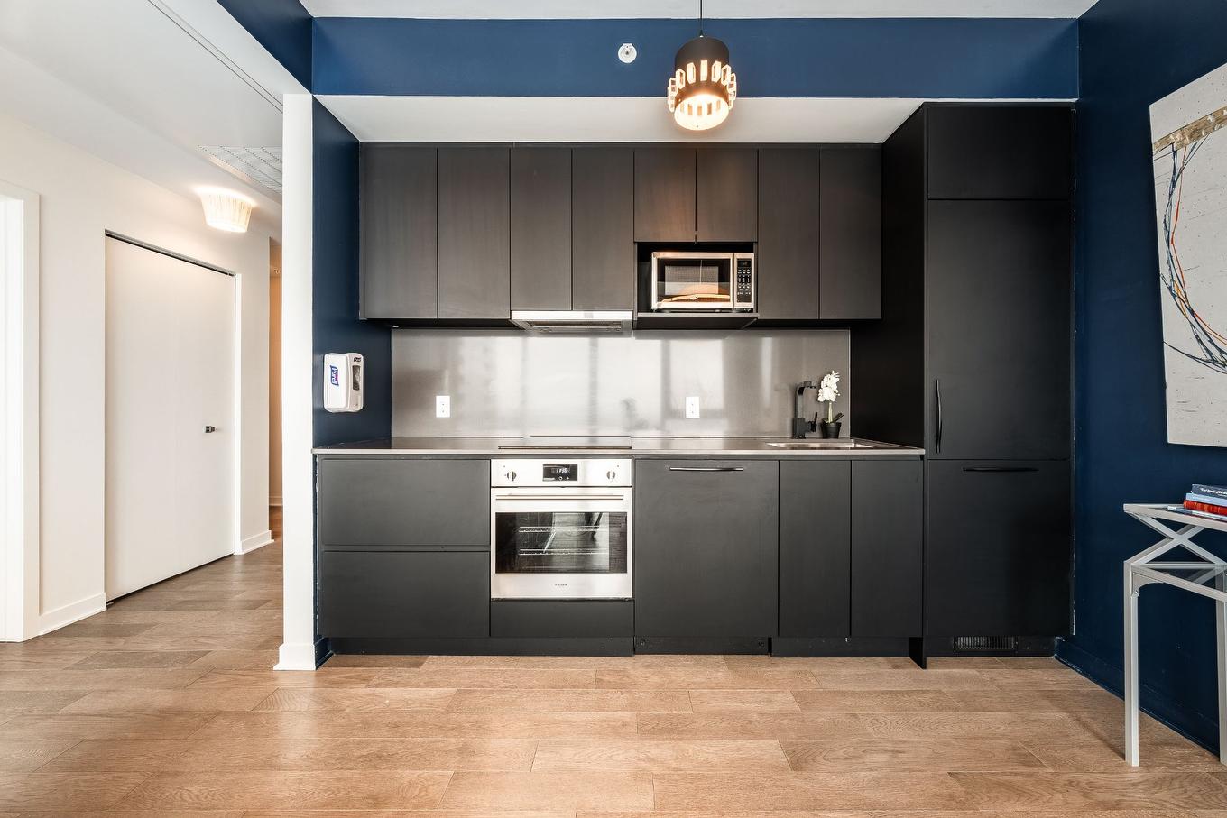 Kitchen - 2205-1160 Rue Mackay, Montréal (Ville-Marie), QC - Indoor Photo Showing Kitchen