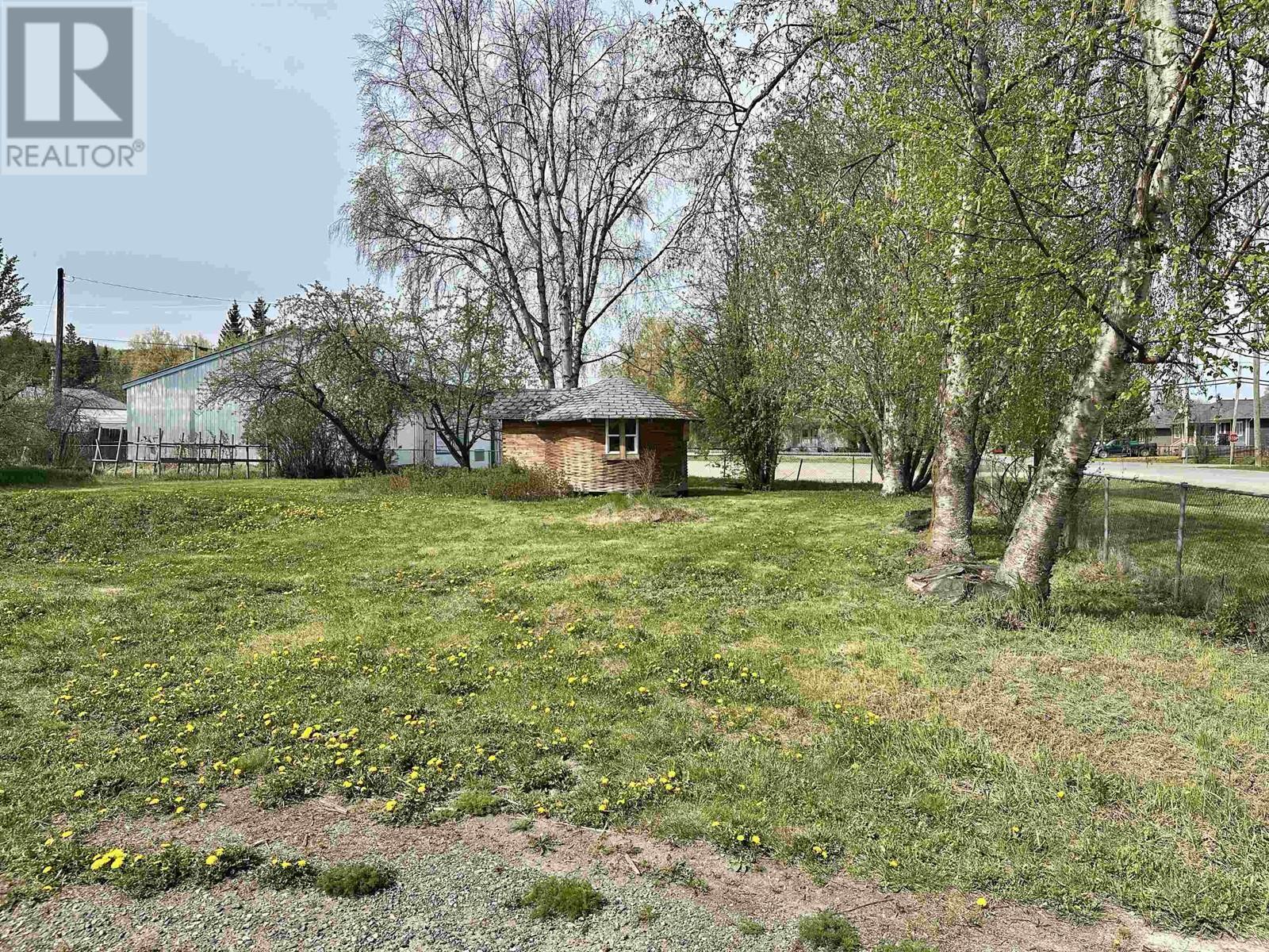 272 W 3Rd Street, Vanderhoof, BC