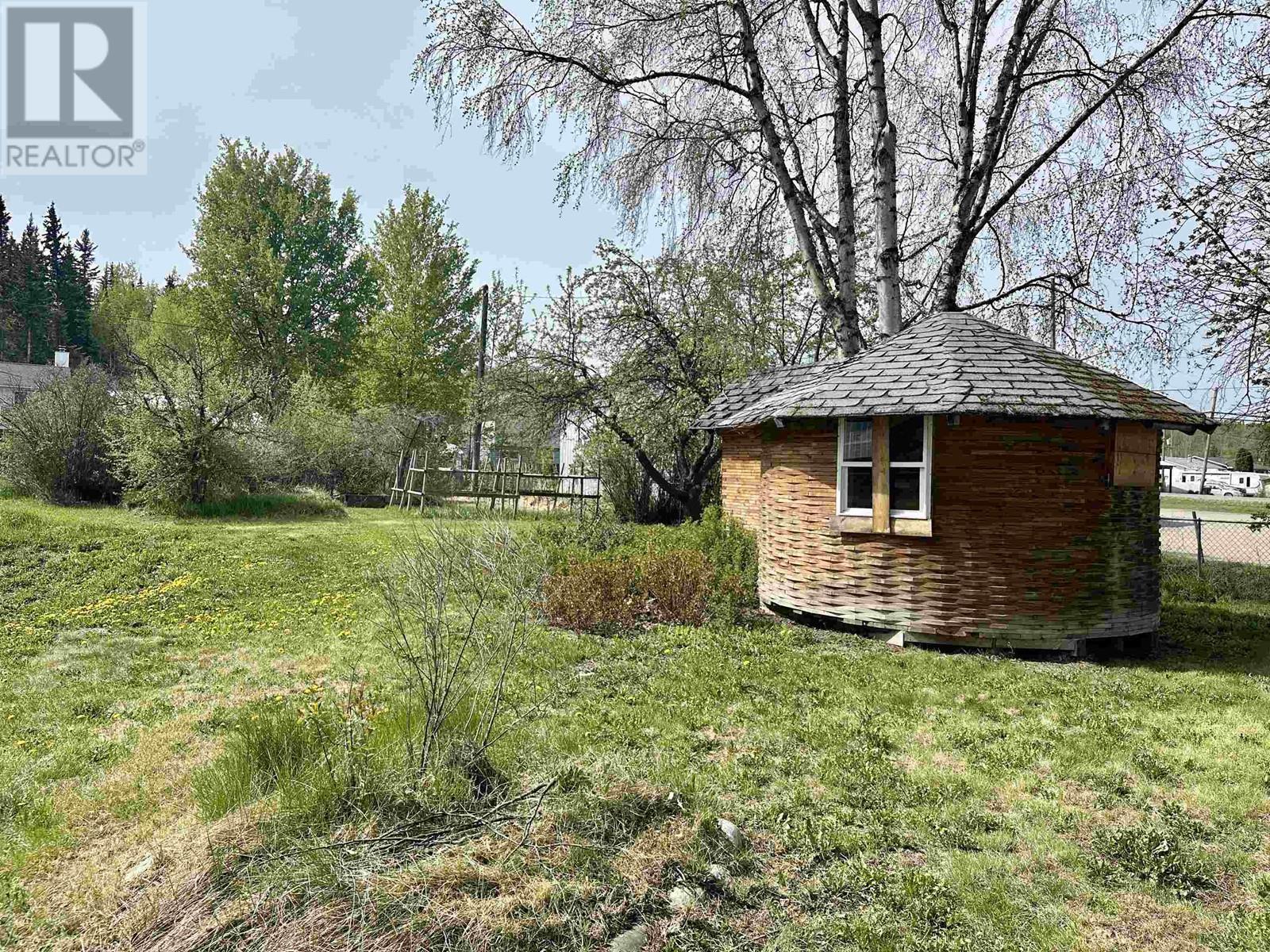 272 W 3Rd Street, Vanderhoof, BC