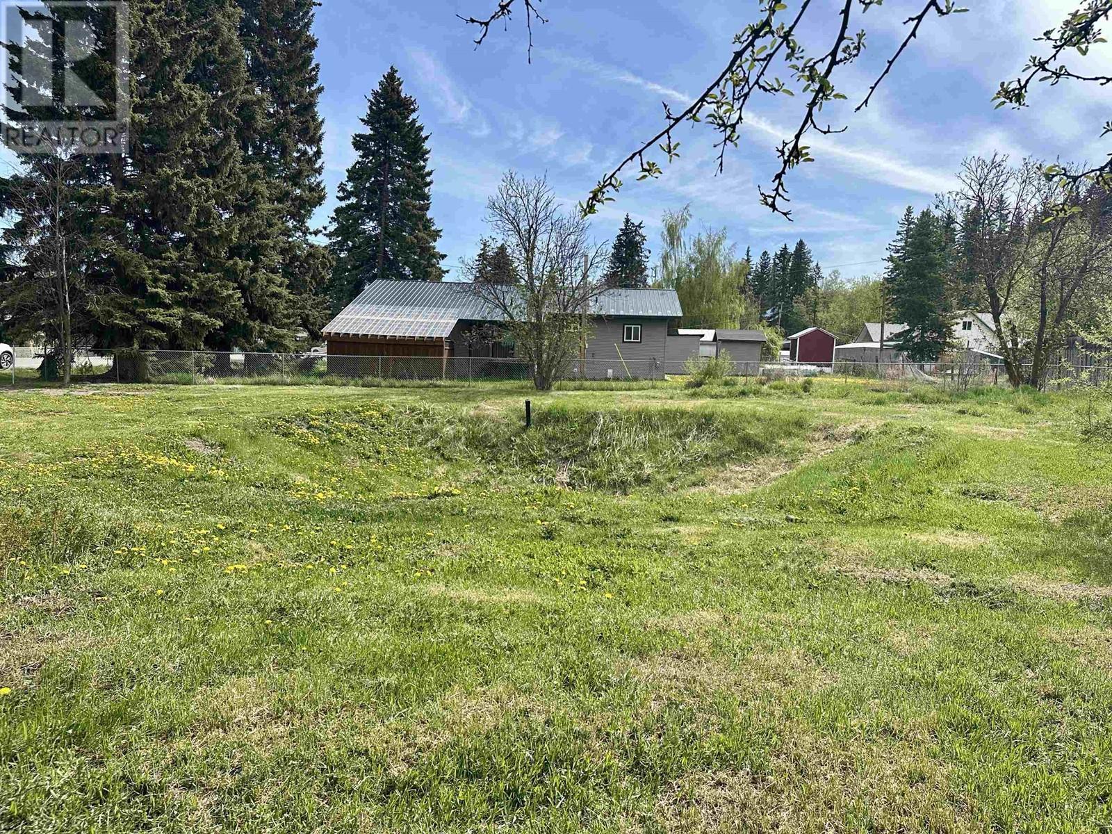 272 W 3Rd Street, Vanderhoof, BC