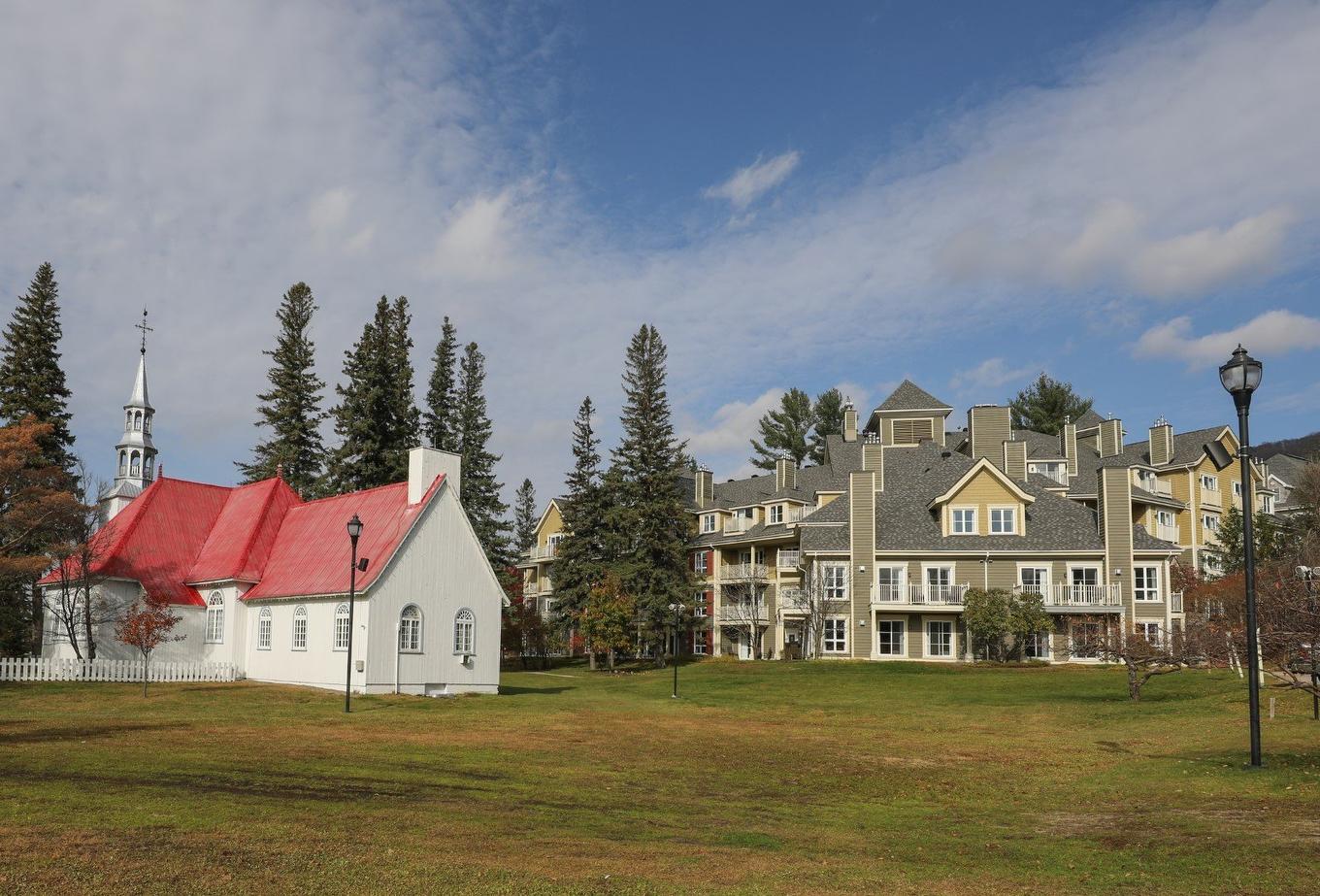 Exterior - 302-150 Ch. Du Curé-Deslauriers, Mont-Tremblant, QC - Outdoor
