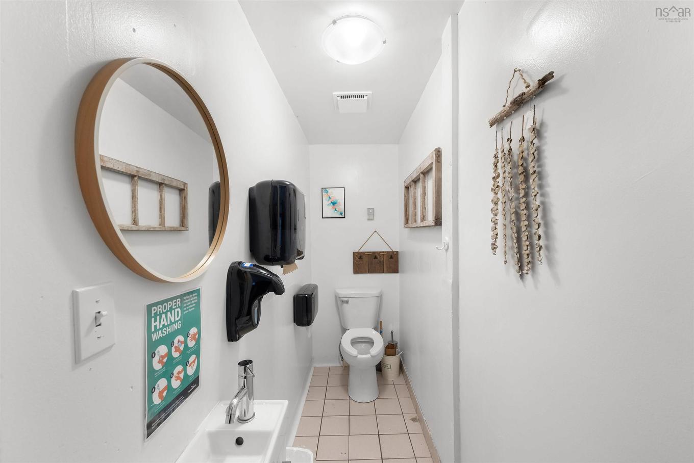 11377 Peggys Cove Road, Seabright, NS