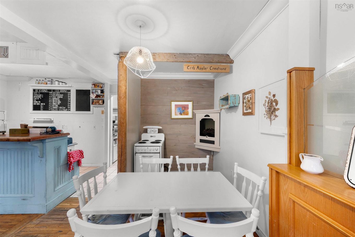 11377 Peggys Cove Road, Seabright, NS