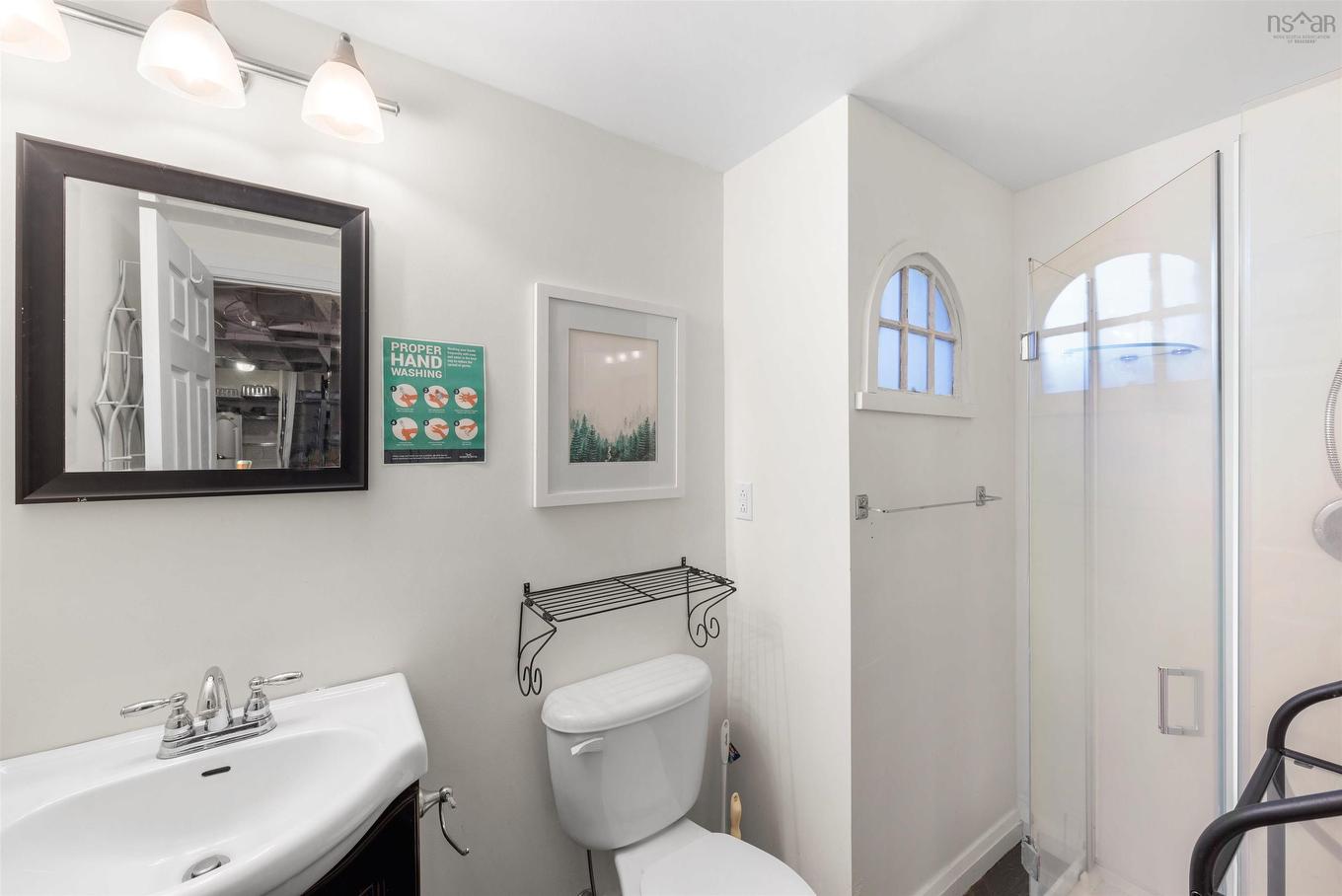 11377 Peggys Cove Road, Seabright, NS