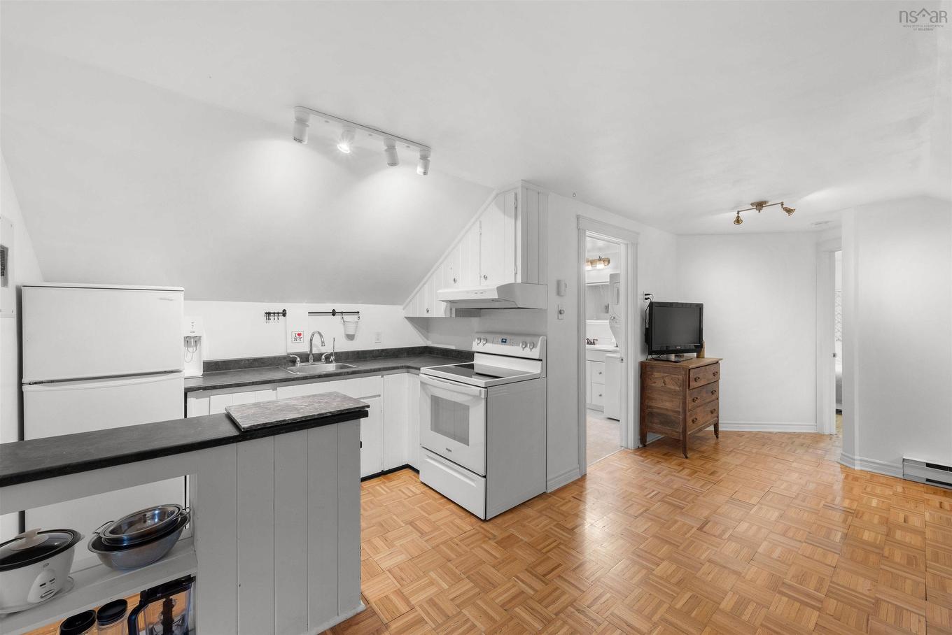 11377 Peggys Cove Road, Seabright, NS