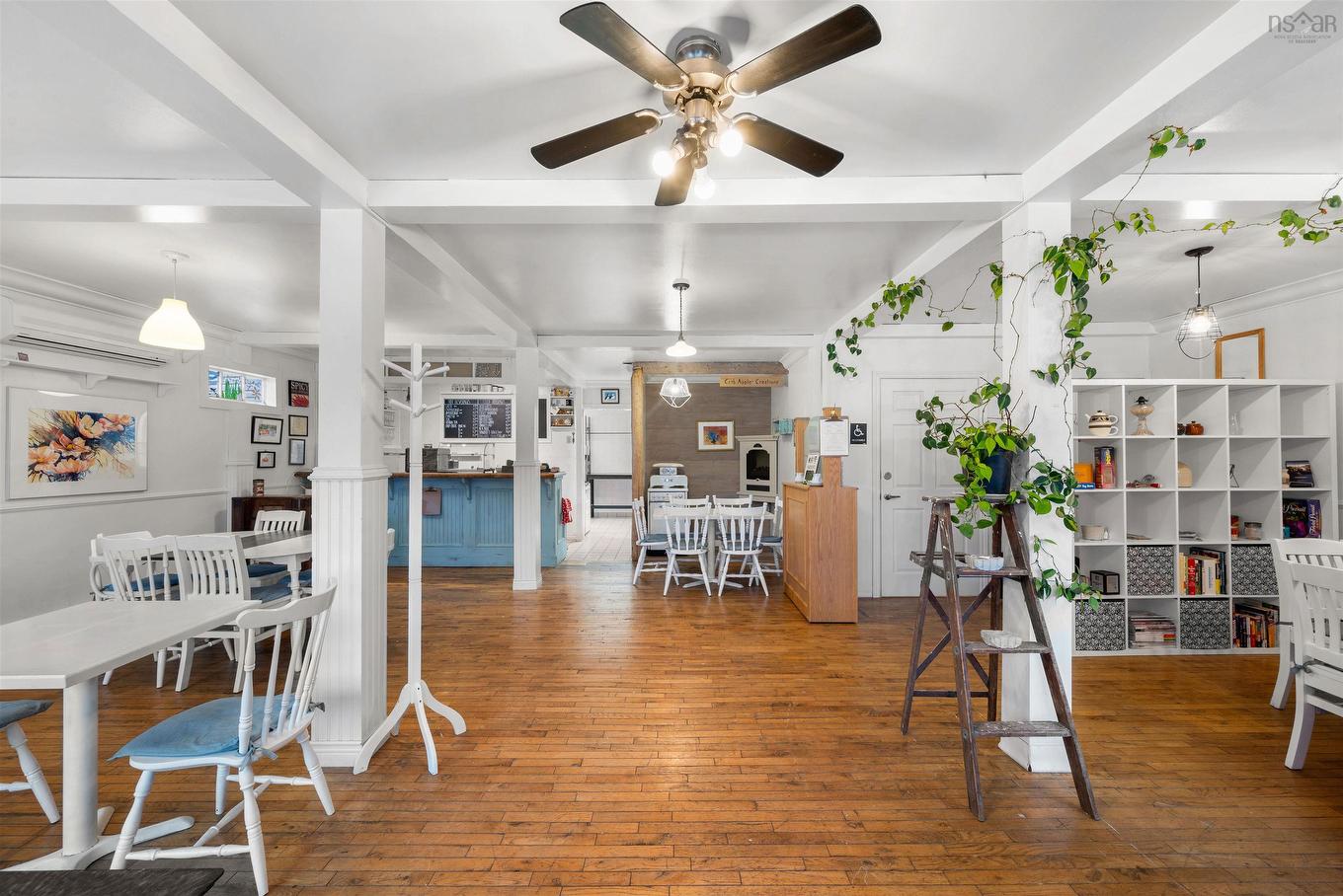 11377 Peggys Cove Road, Seabright, NS