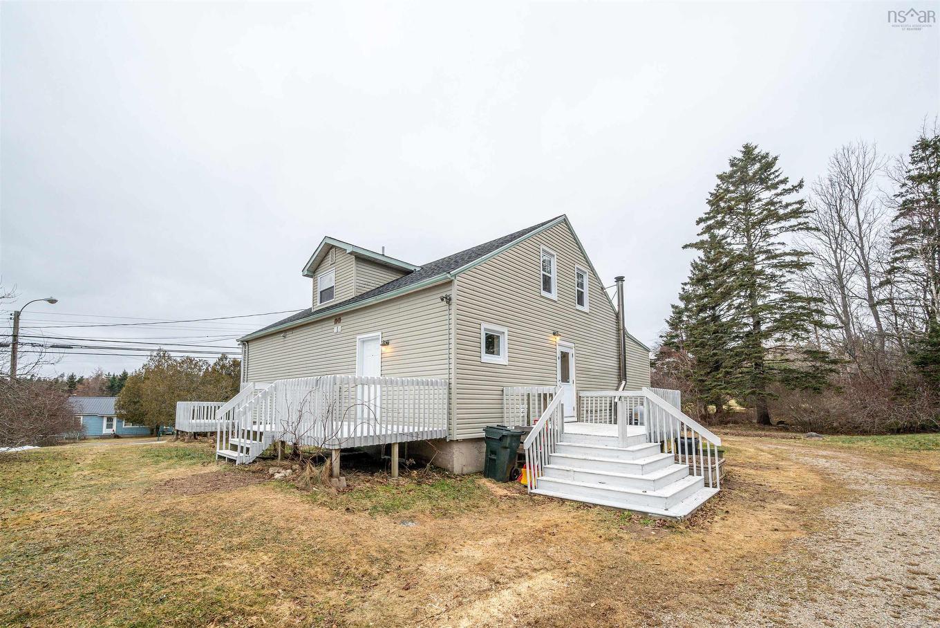 11377 Peggys Cove Road, Seabright, NS