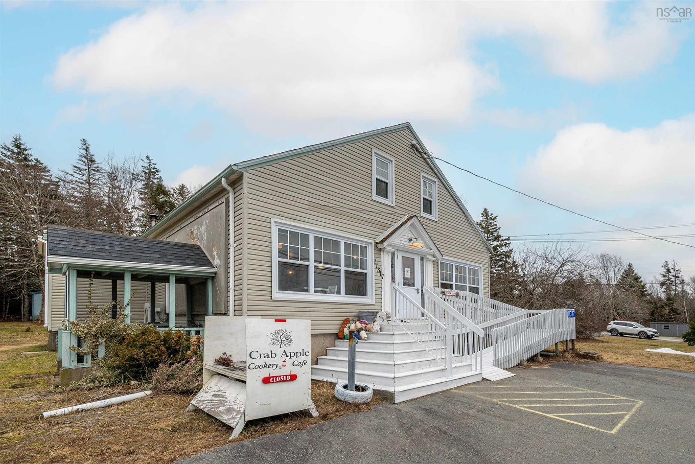 11377 Peggys Cove Road, Seabright, NS