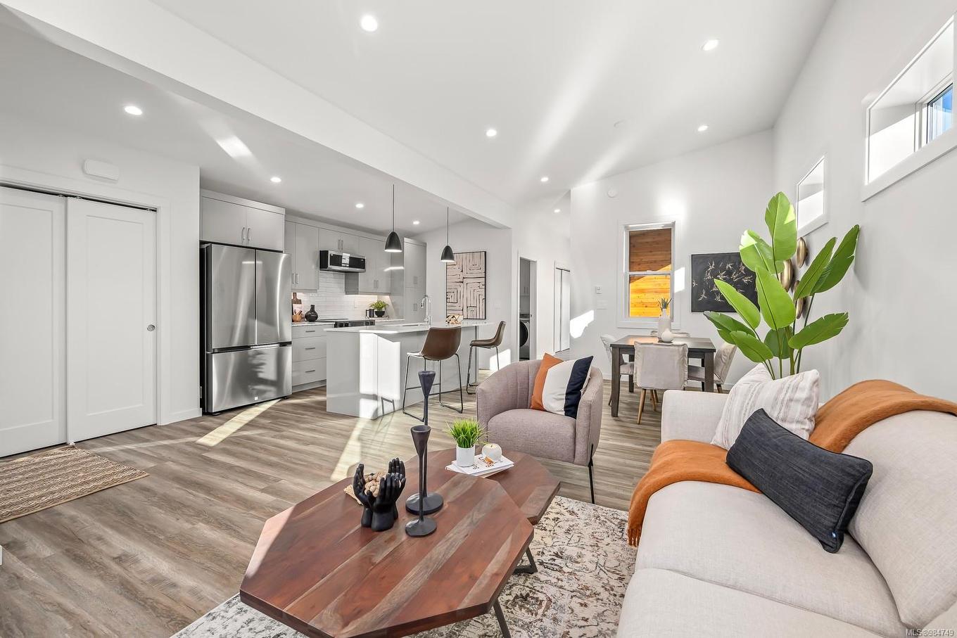 22-3025 Royston Rd, Cumberland, BC