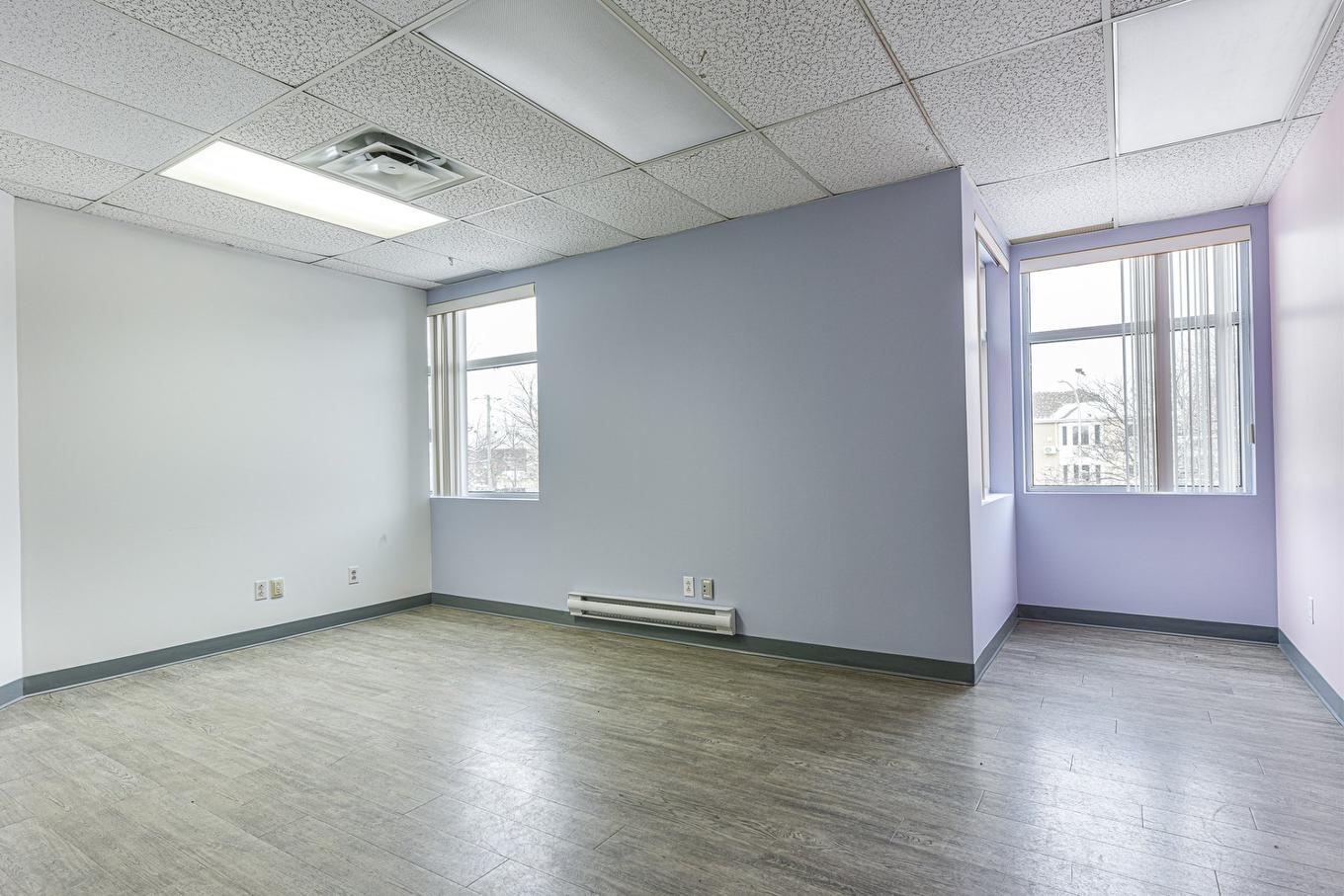 Office - 225-2160 Ch. Du Tremblay, Longueuil (Le Vieux-Longueuil), QC - Indoor Photo Showing Other Room