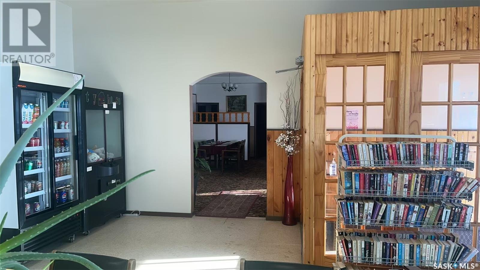 207 Railway Avenue, Watson, SK