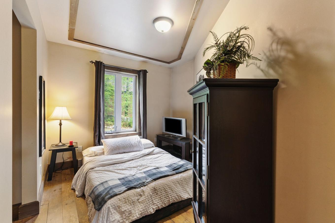 Bedroom - 30 Ch. De La Lyrique, Val-Des-Monts, QC - Indoor Photo Showing Bedroom