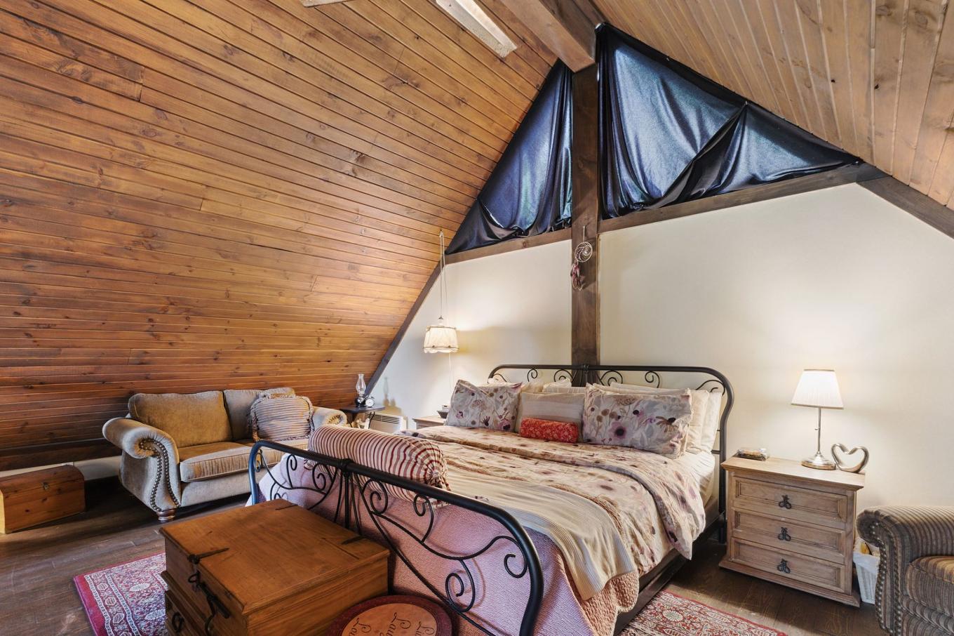 Primary bedroom - 30 Ch. De La Lyrique, Val-Des-Monts, QC - Indoor Photo Showing Bedroom