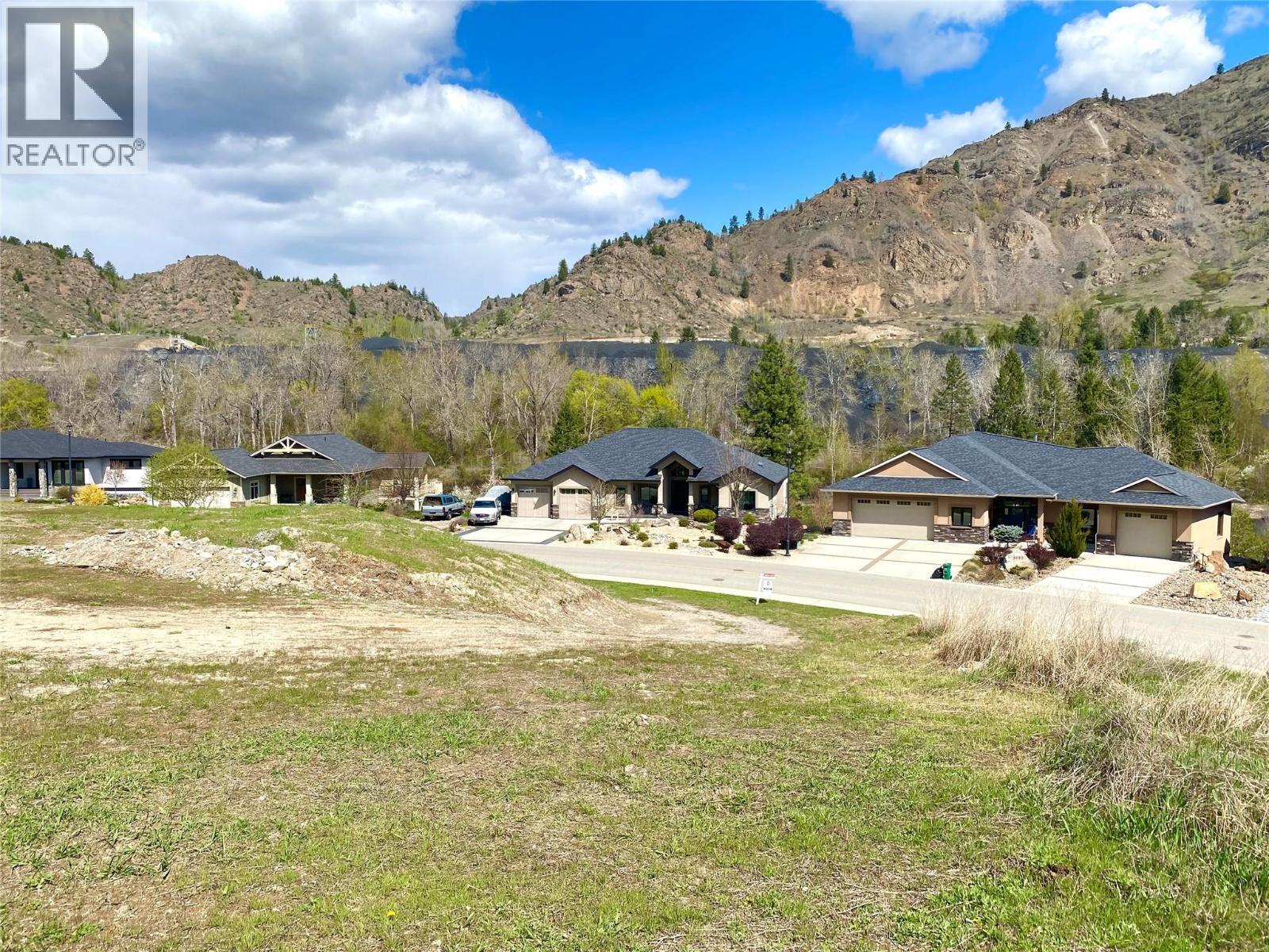 8721 Riverside Drive, Grand Forks, BC