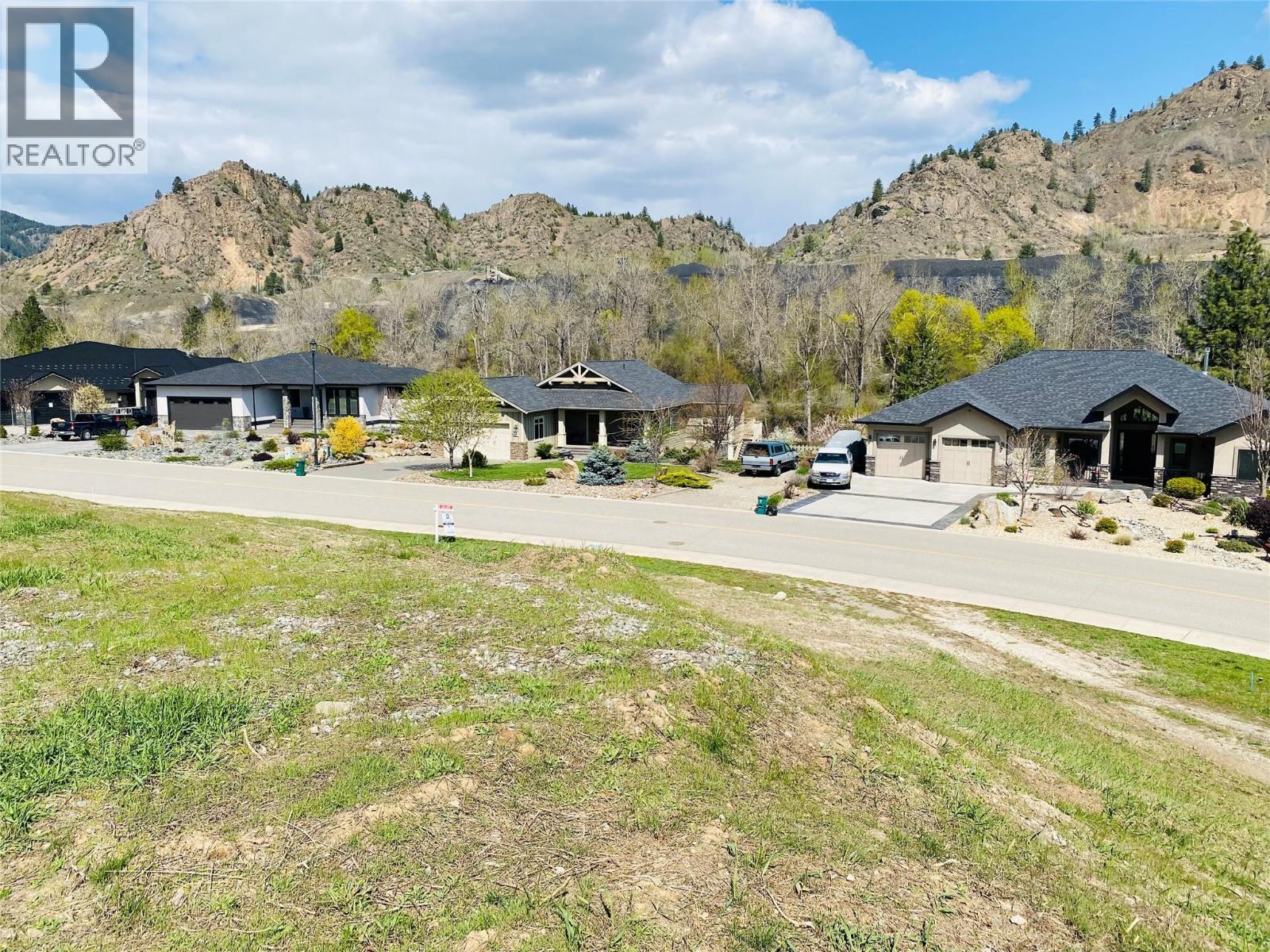 8721 Riverside Drive, Grand Forks, BC