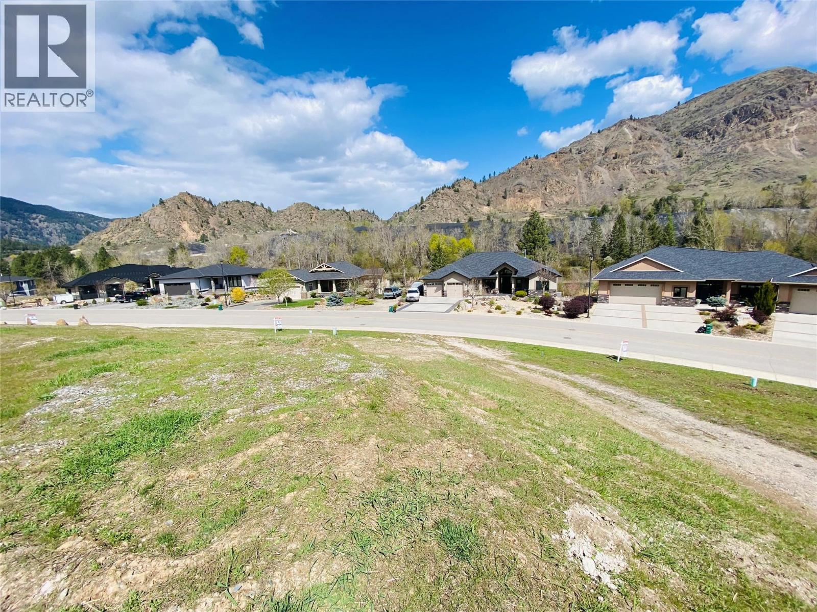 8721 Riverside Drive, Grand Forks, BC