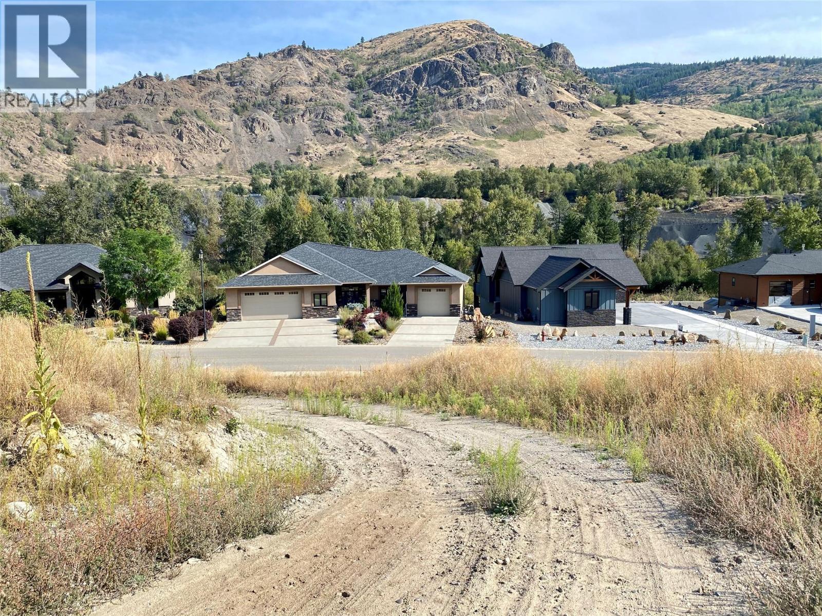 8721 Riverside Drive, Grand Forks, BC