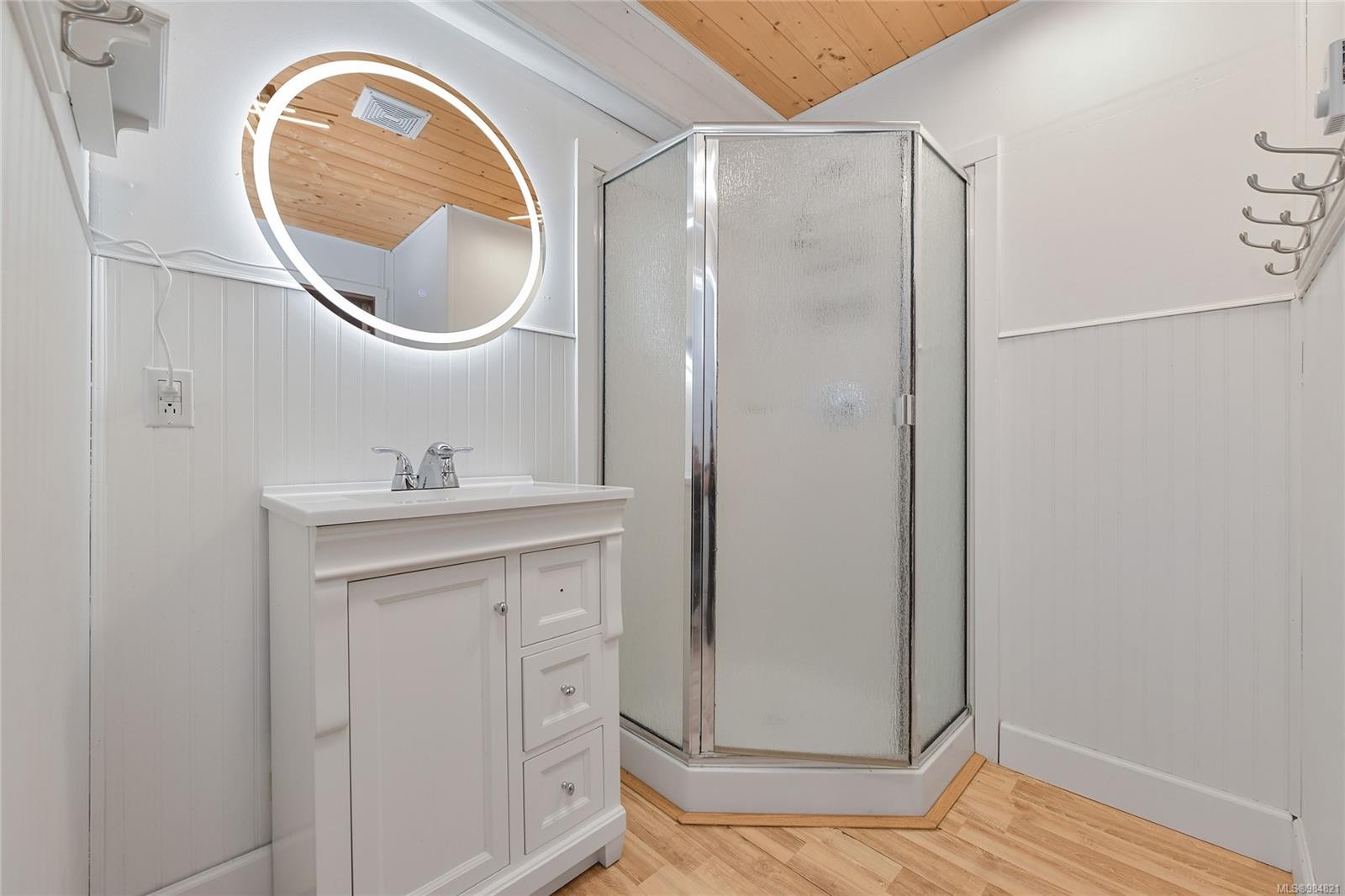 1109 / 1111 Paradise Close, Cowichan Bay, BC