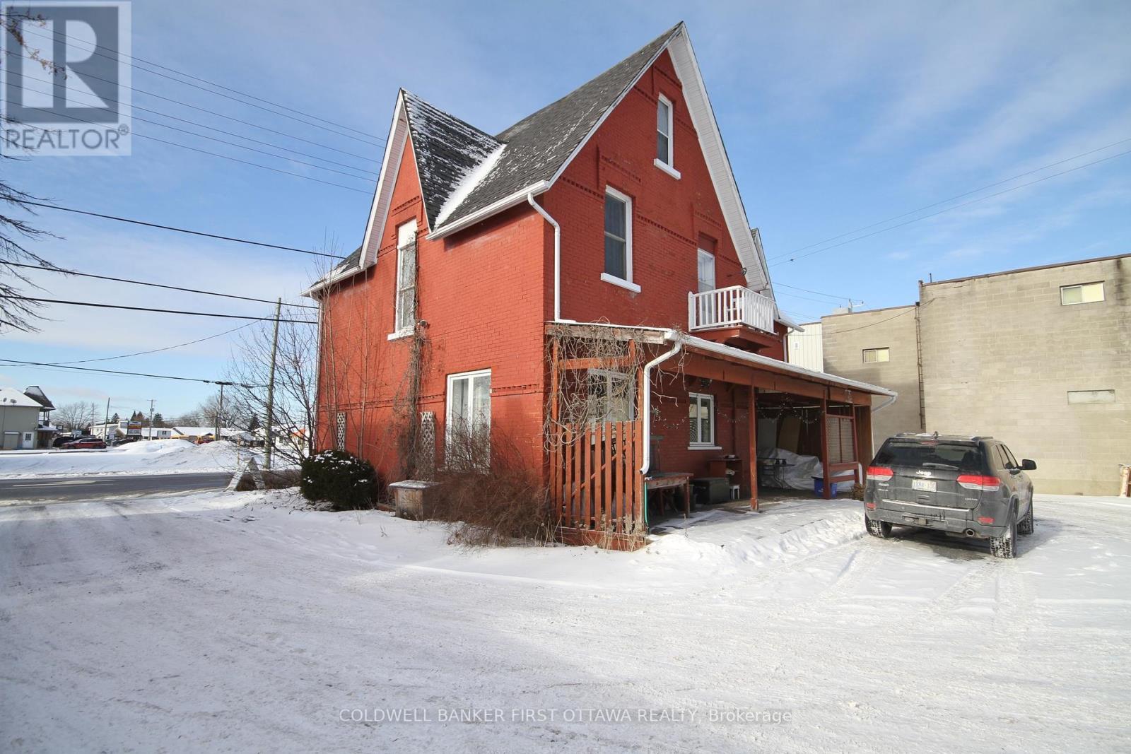 866 Notre Dame Street, Russell, ON
