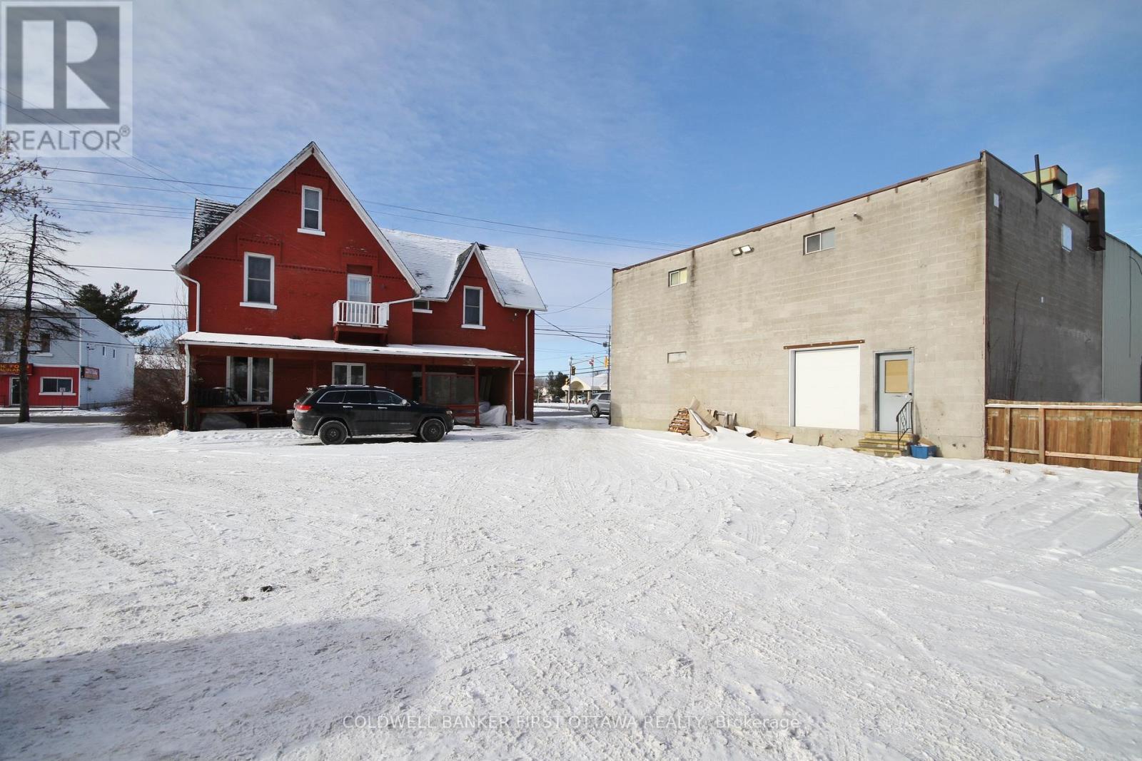 866 Notre Dame Street, Russell, ON