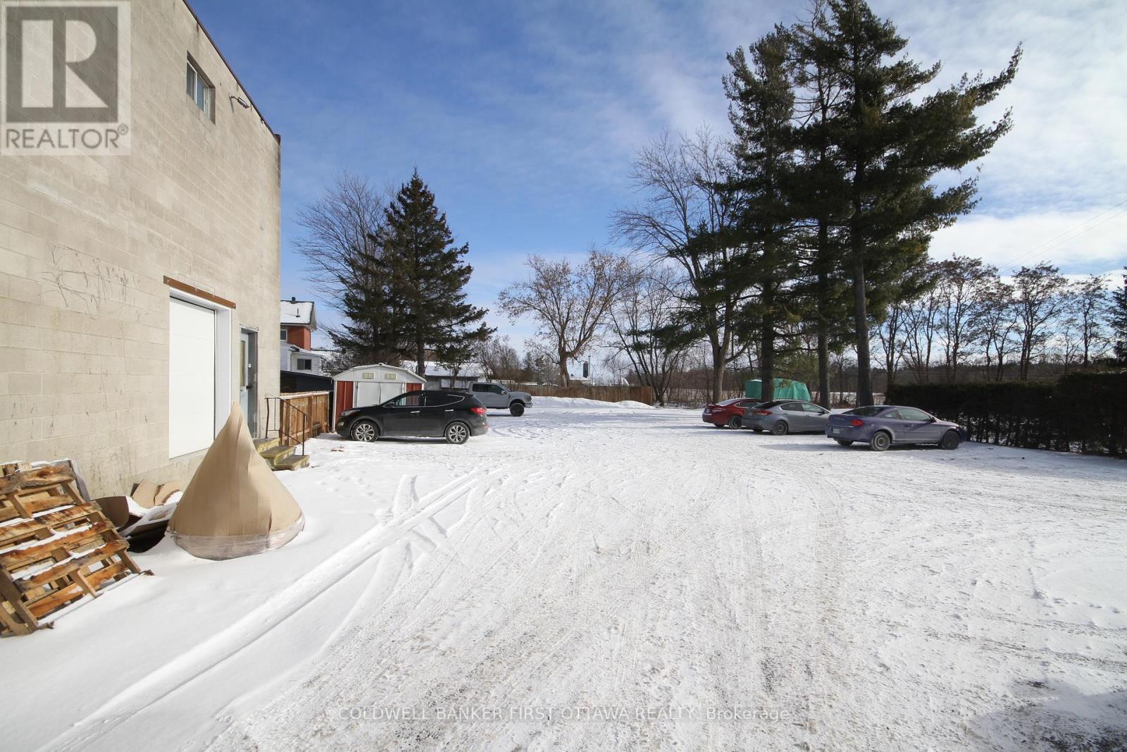 866 Notre Dame Street, Russell, ON