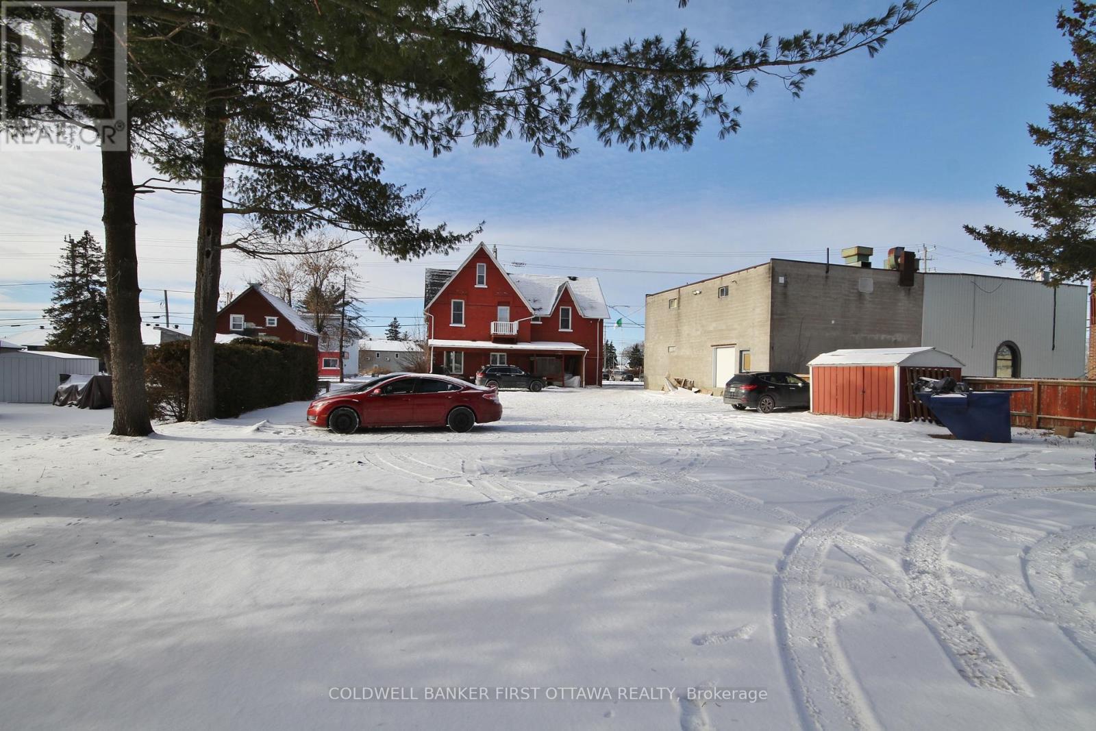 866 Notre Dame Street, Russell, ON