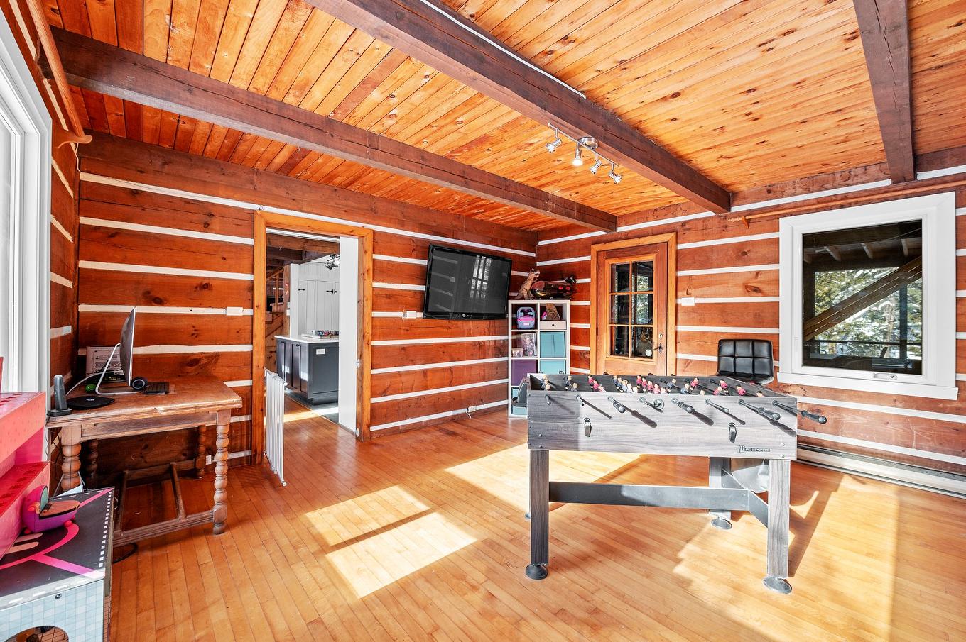 Family room - 3205 Rue Carignan, Sainte-Adèle, QC - Indoor Photo Showing Other Room