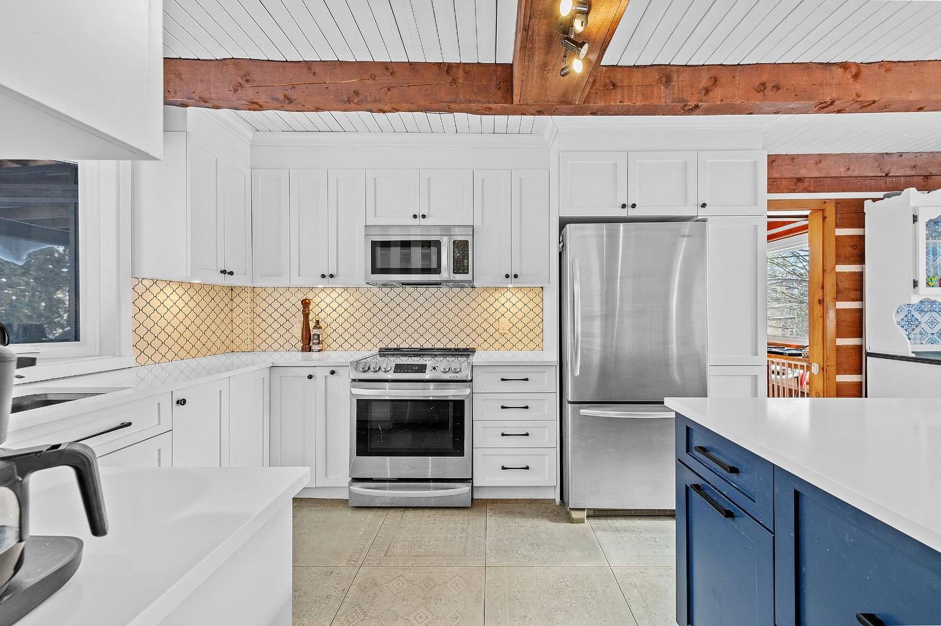 Kitchen - 3205 Rue Carignan, Sainte-Adèle, QC - Indoor Photo Showing Kitchen