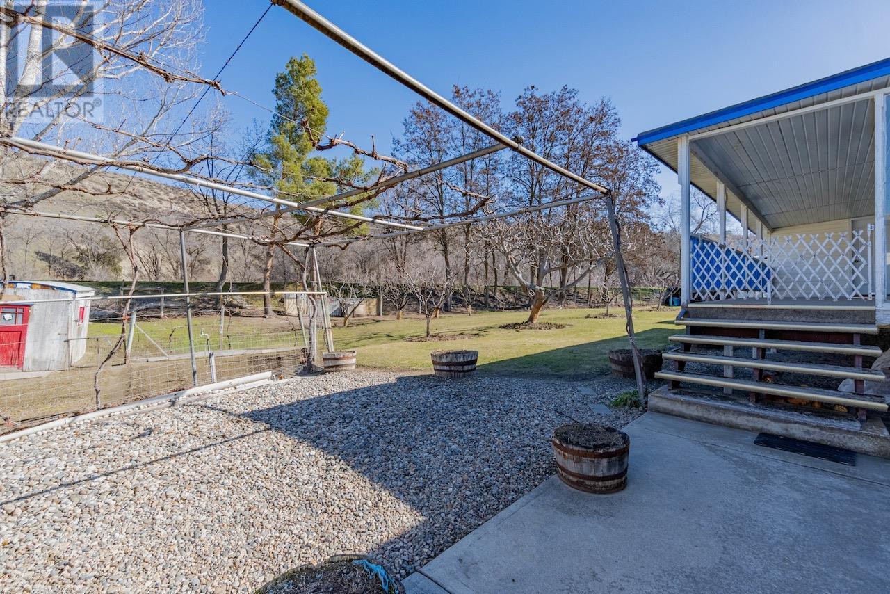 129 Walnut Place, Oliver, BC - Outdoor