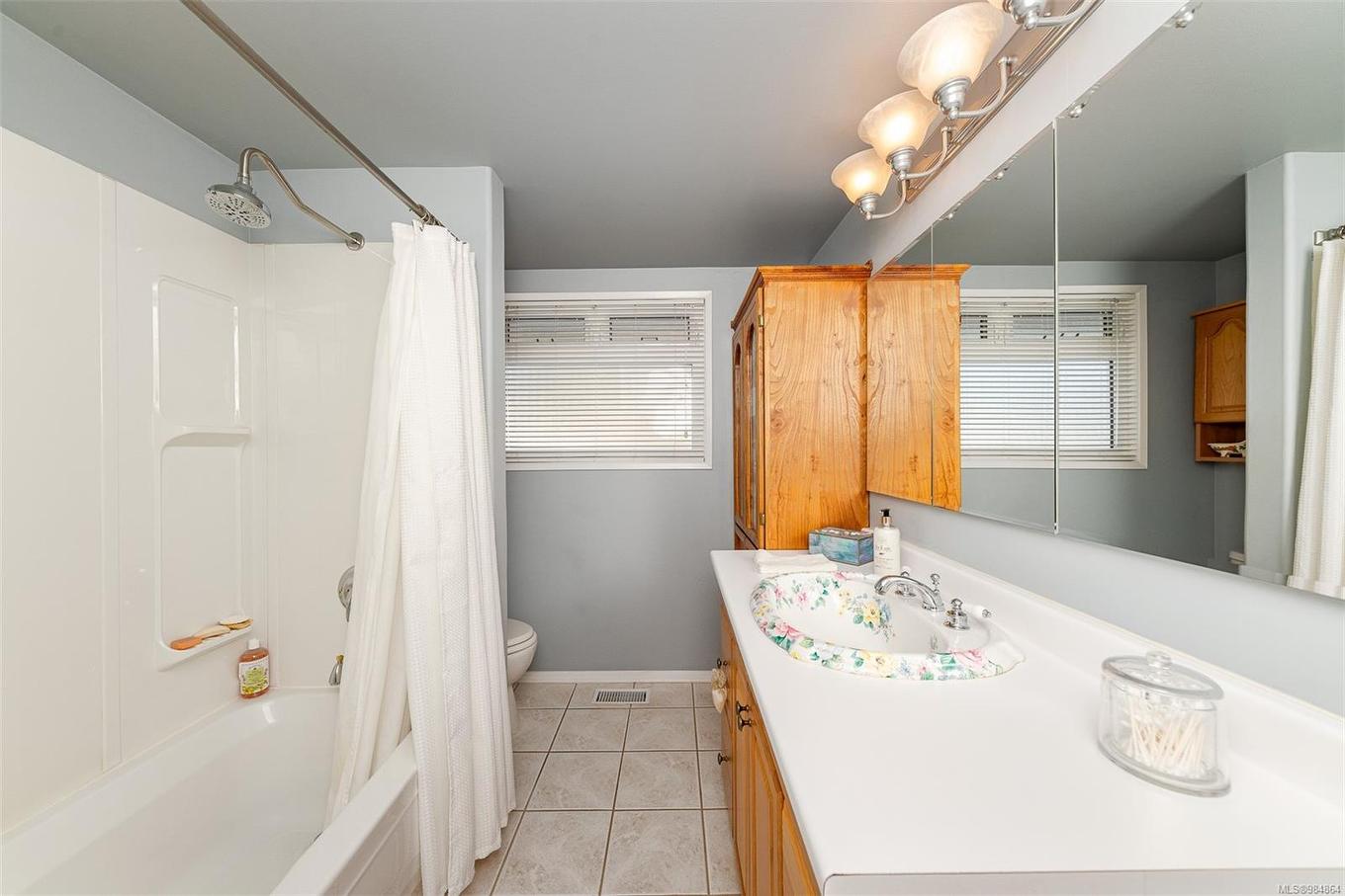 2821 Ortona Rd, Duncan, BC