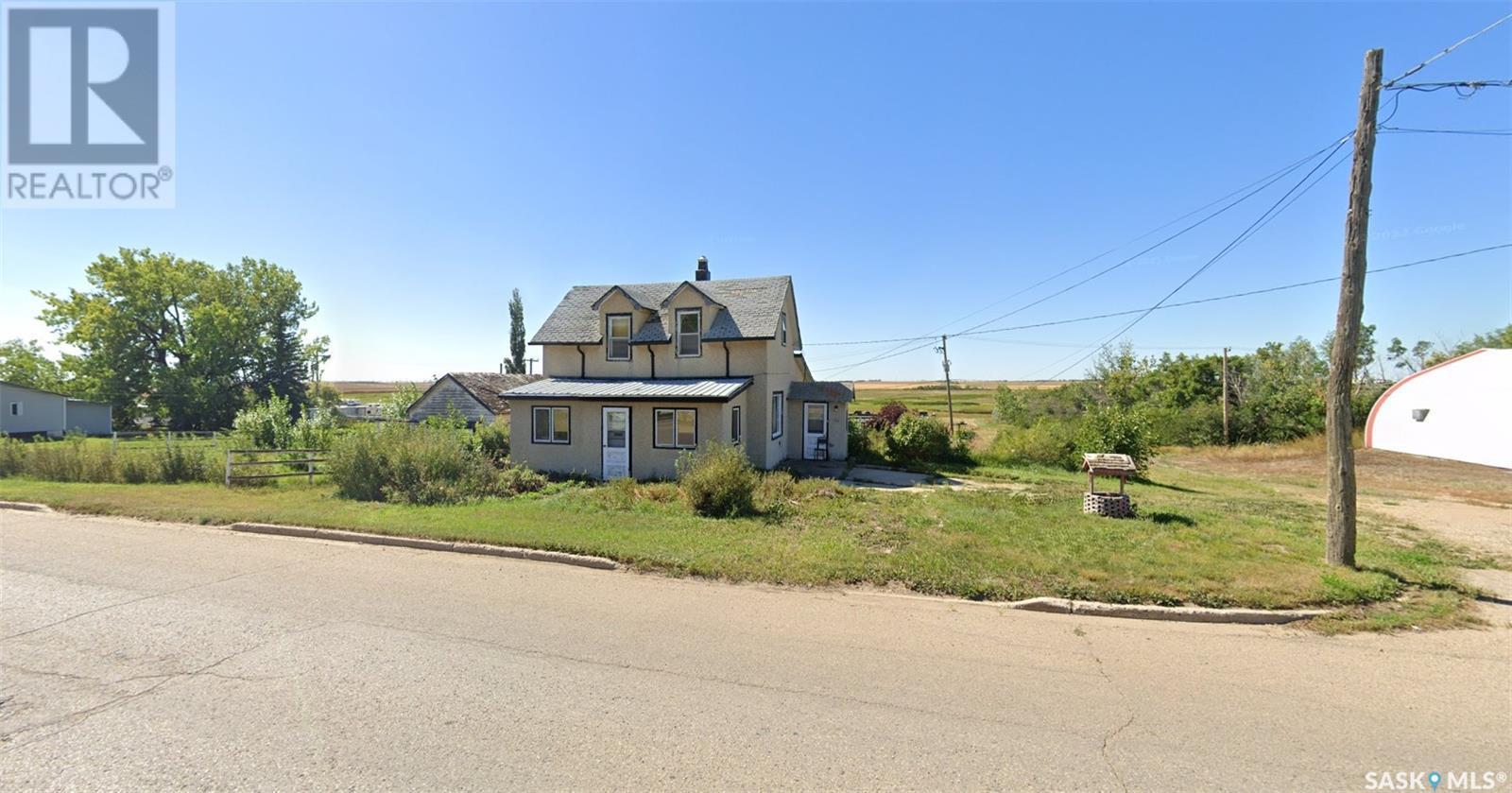 703 Government Road, Weyburn, SK