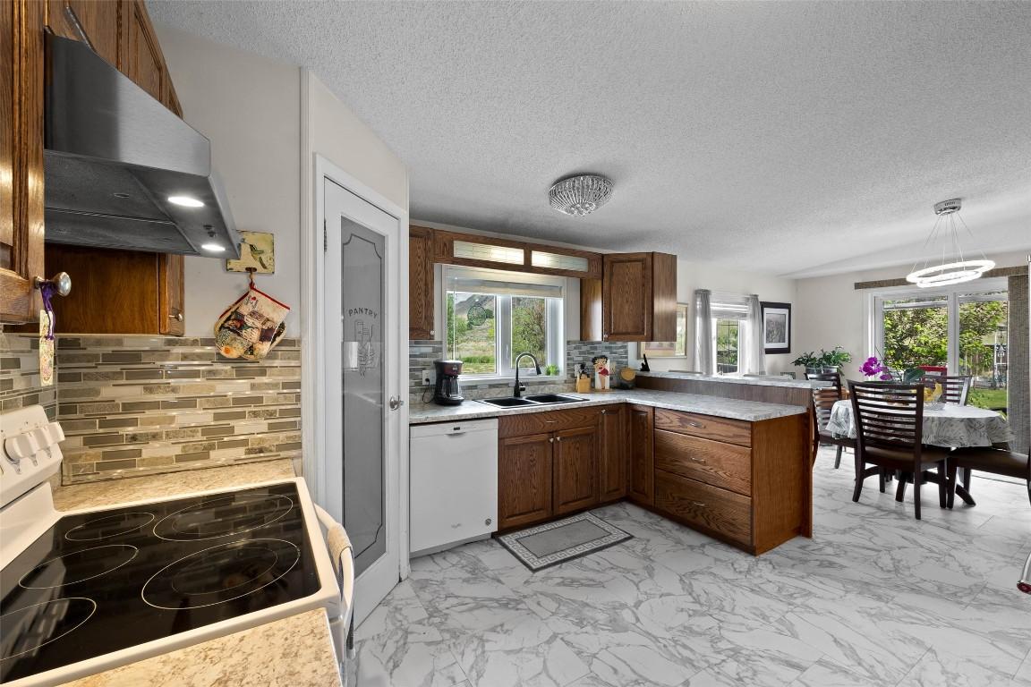 29-240 G & M Road, Kamloops, BC