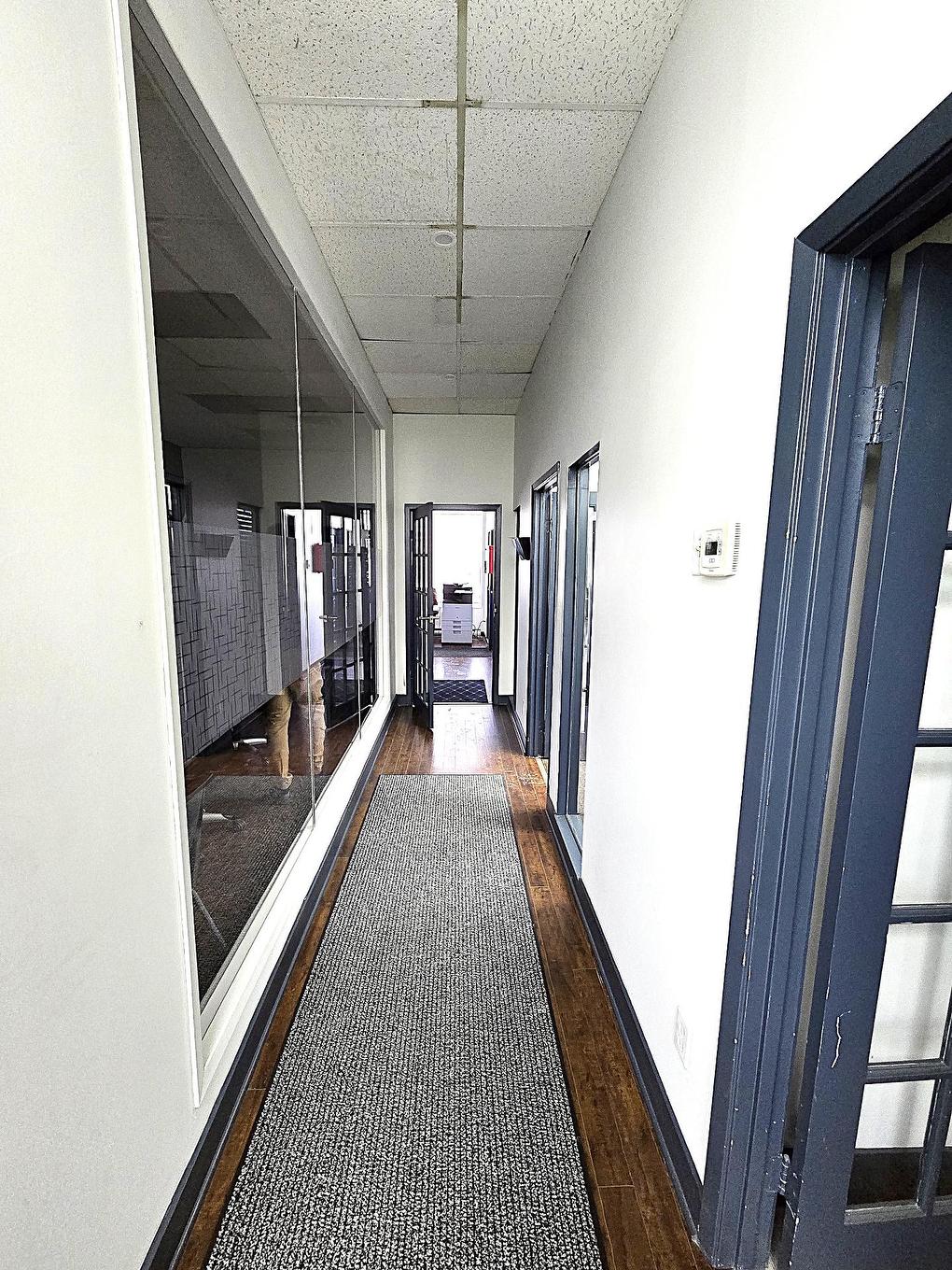 Interior - 2284 Boul. Industriel, Laval (Chomedey), QC - Indoor Photo Showing Other Room