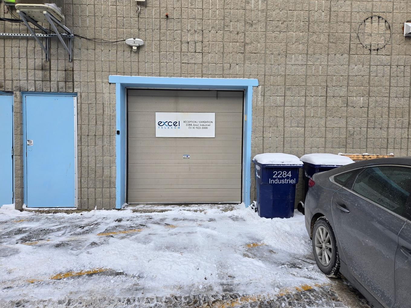 Shipping (door/dock) - 2284 Boul. Industriel, Laval (Chomedey), QC - Outdoor