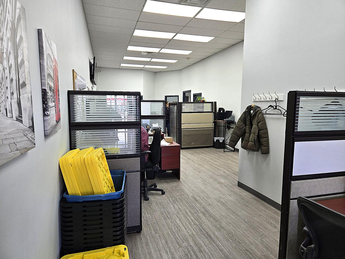 Office - 2284 Boul. Industriel, Laval (Chomedey), QC - Indoor