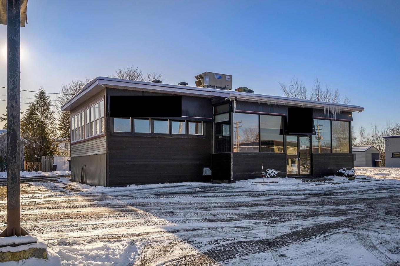 Frontage - 1008 Boul. Lachapelle, Saint-Jérôme, QC - Outdoor