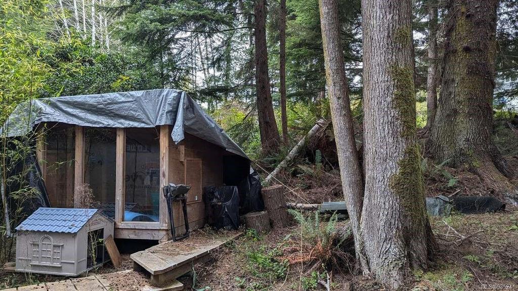 542E Larch St, Alert Bay, BC