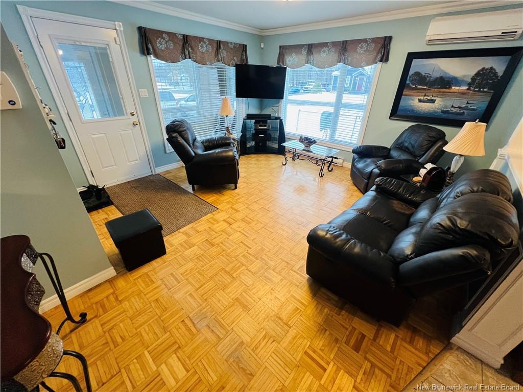 63 Rue Parisé, Caraquet, NB