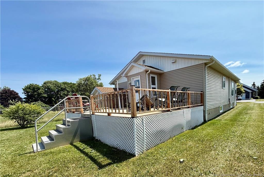 63 Rue Parisé, Caraquet, NB