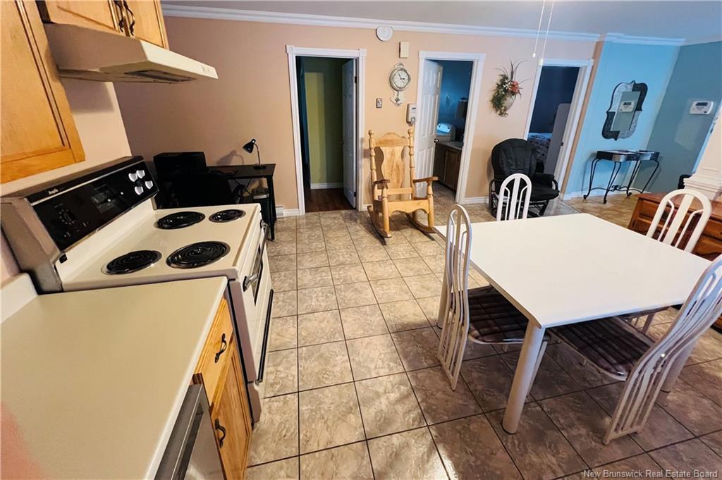 63 Rue Parisé, Caraquet, NB